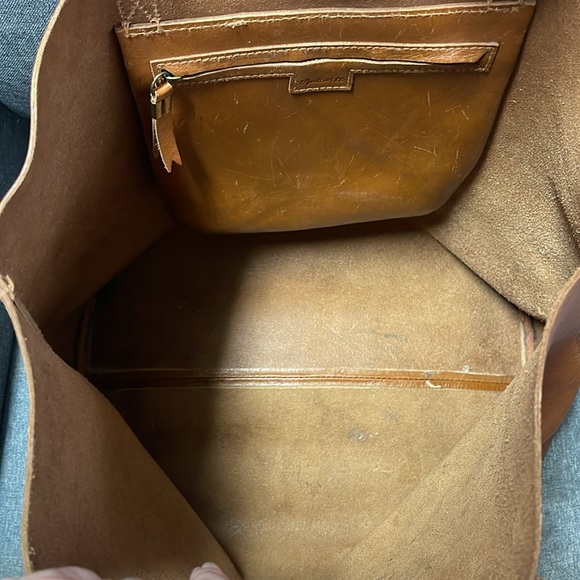 Madewell The Transport Tote- English Saddle - Picture 11 of 12